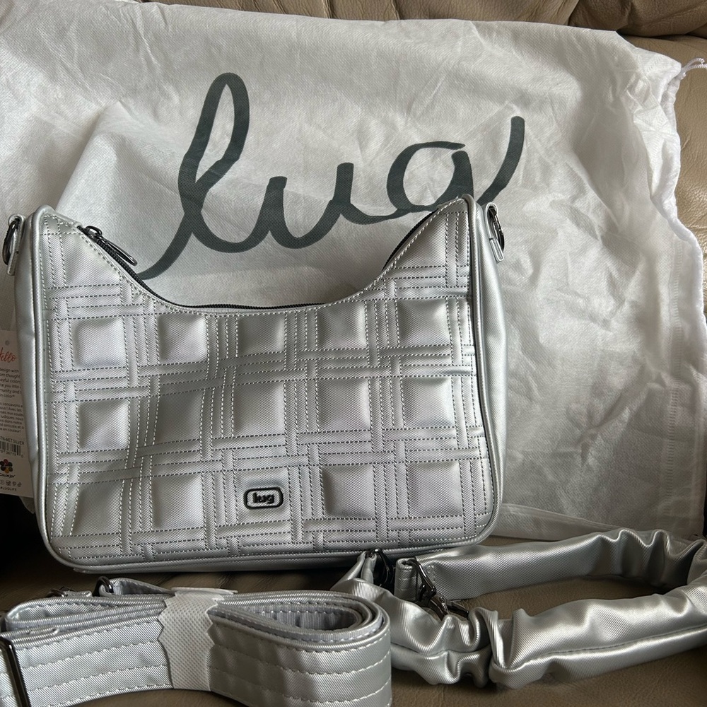 Lug Groove Satin Luxe With Two Straps Metallic Silver 2024 Holiday Box NEW